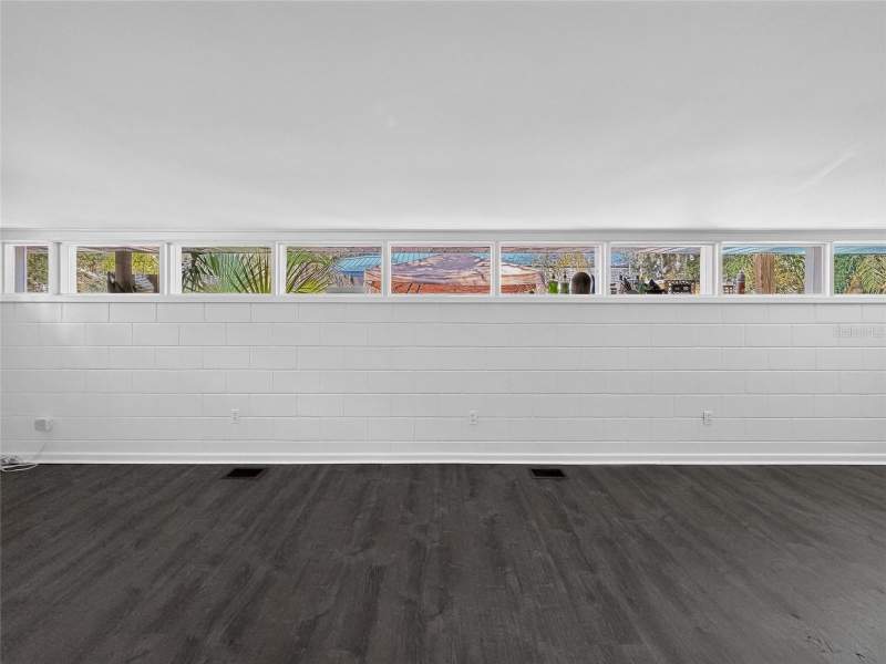 4 bedroom Half Duplex at 325 S 2nd Street, Leesburg Hansons Sub, Leesburg — photo 5
