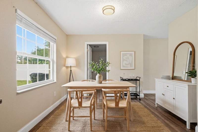 4 bedroom Single Family Residence at 4788 Pleasant Valley Court, Malibu Groves Eleventh Add, Orlando — photo 4