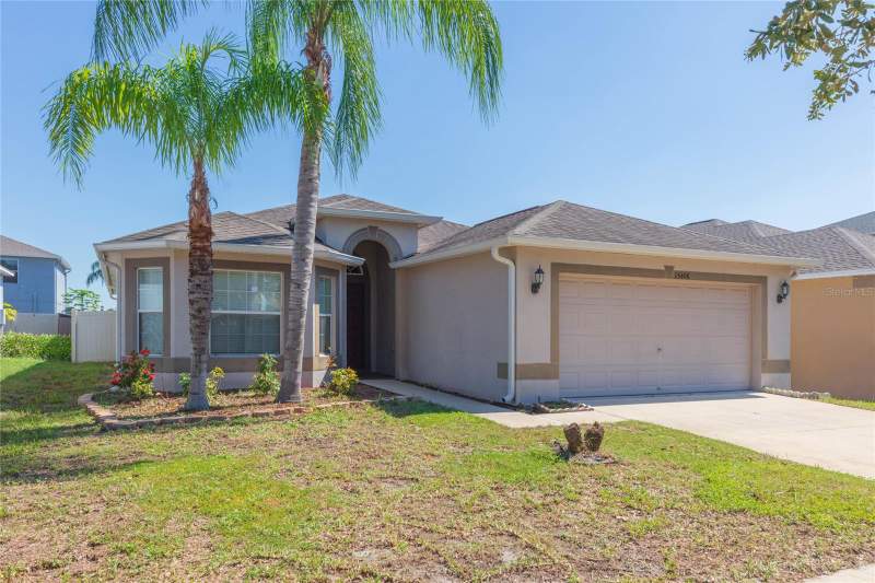 3 bedroom Single Family Residence at 15406 Dakota Sky Place, Cypress Creek Ph 2, Ruskin — photo 2