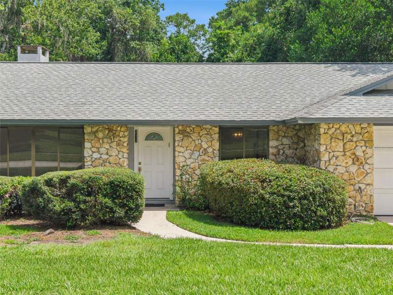 4 bedroom Single Family Residence at 211 Hickory Drive, Sweetwater Oaks Sec 06, Longwood — photo 4