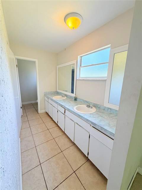 336 Montgomery Court, Kissimmee FL - photo 13 of 28