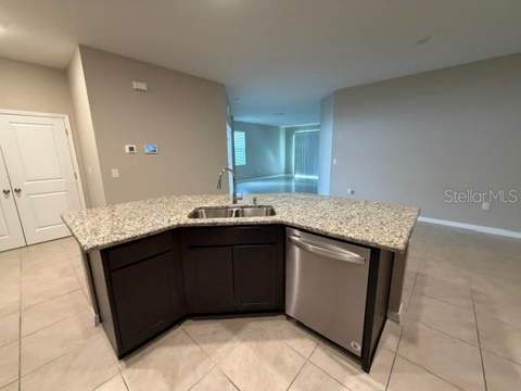 7788 Stonebrook Circle, Wesley Chapel FL - photo 8 of 34