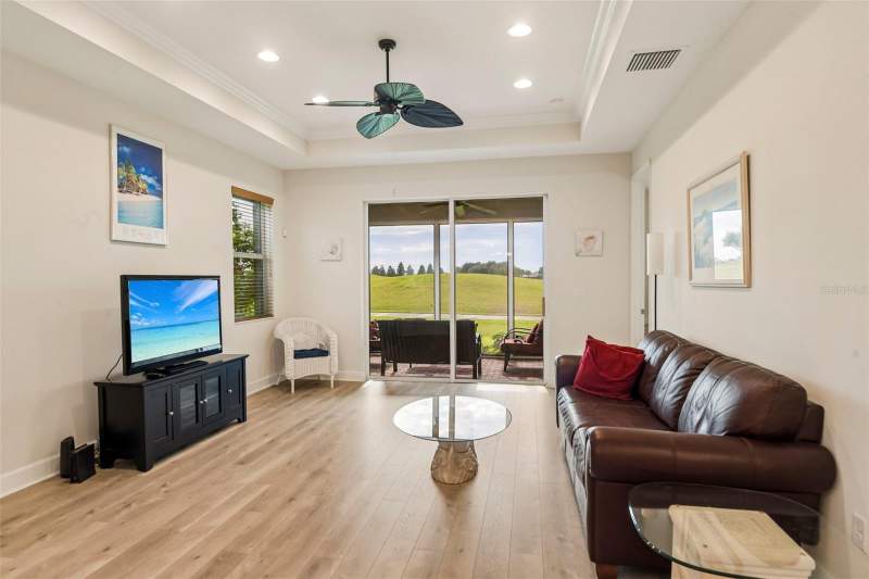 2 bedroom Villa at 718 Chipper Drive, Sun City Center Unit 274 & 2, Sun City Center — photo 5