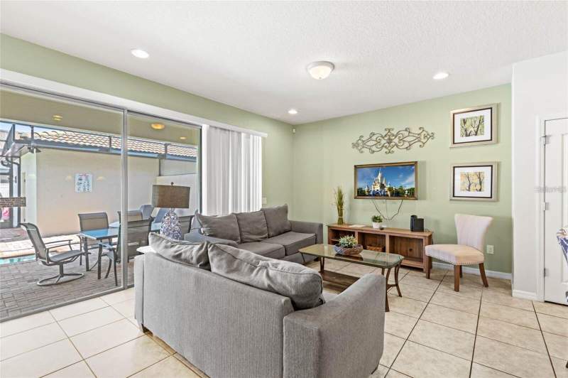 5 bedroom Townhouse at 2015 Majorca Drive, Windsor At Westside, Kissimmee — photo 4