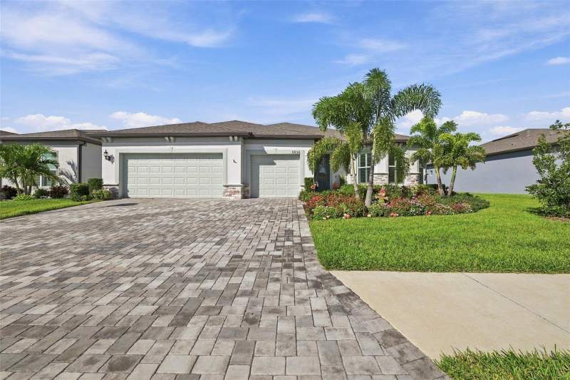 3 bedroom Single Family Residence at 8836 Coastal Key Way, Del Webb At Bayview Ph III, Parrish — photo 4