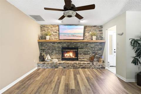 26638 E Cove Drive, Tavares FL - photo 14 of 46