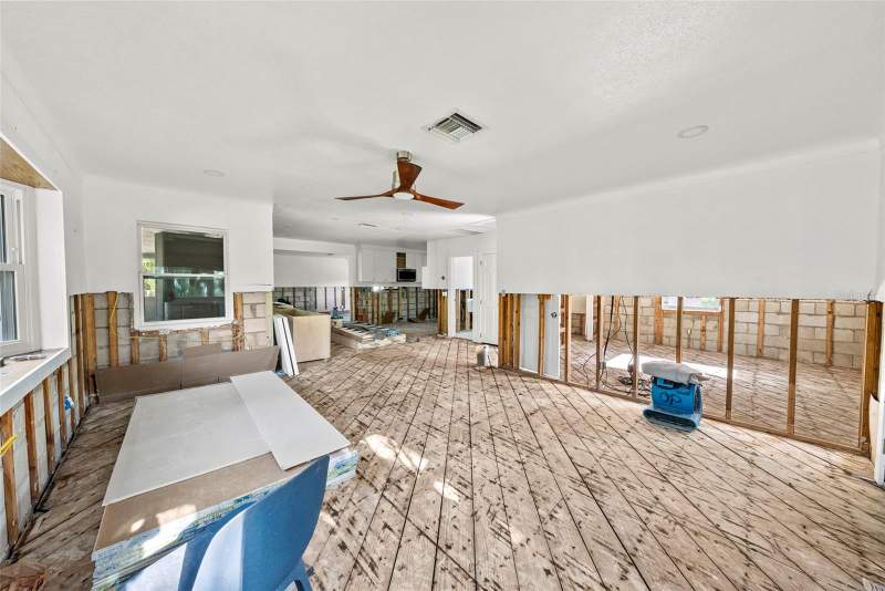 2 bedroom Single Family Residence at 2657 44th Street, Brunson-Dowell Sub 1, Gulfport — photo 4