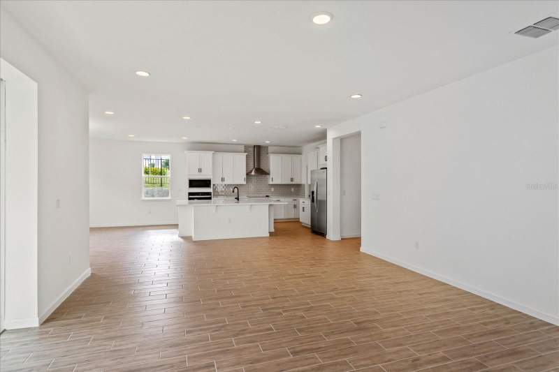 4 bedroom Single Family Residence at 13404 PEACEFUL MELODY DRIVE, SERENADE AT OVATION, WINTER GARDEN — photo 4