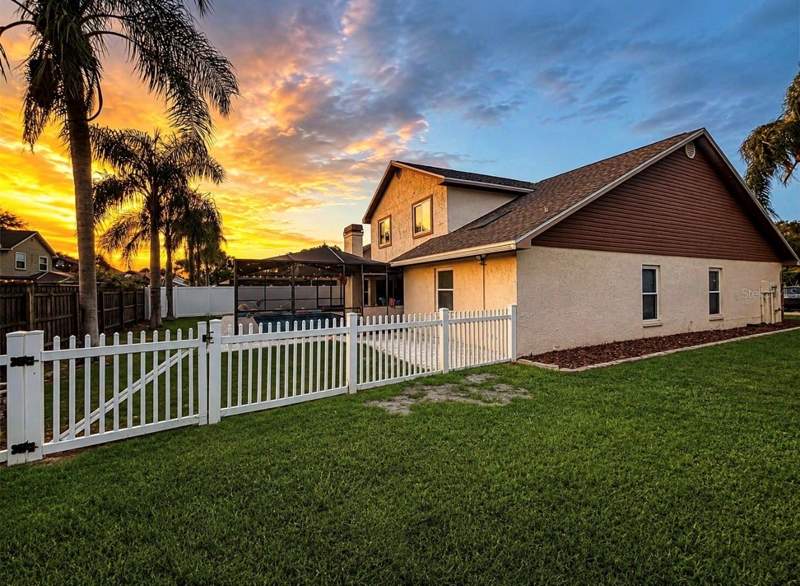 5 bedroom Single Family Residence at 1435 Buckner Road, Bloomingdale Sec W, Valrico — photo 4