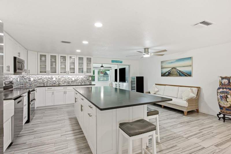 3 bedroom Single Family Residence at 601 Shore Drive, Tampashores Bay Sec, Oldsmar — photo 5