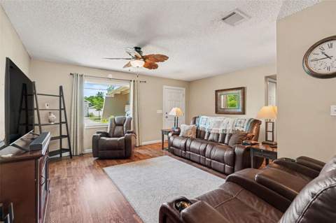 2627 Surrey Drive, Palm Harbor FL - photo 15 of 29