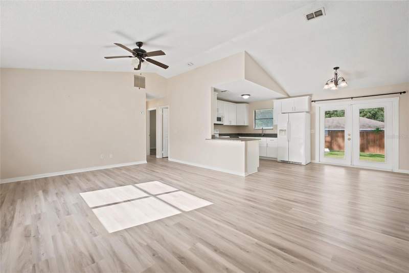 3 bedroom Single Family Residence at 6322 NW 65th Court, Ocala Park Estates, Ocala — photo 3