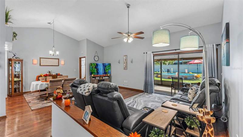 3 bedroom Single Family Residence at 6352 Butternut Drive, Christina Oaks Ph 01, Lakeland — photo 3