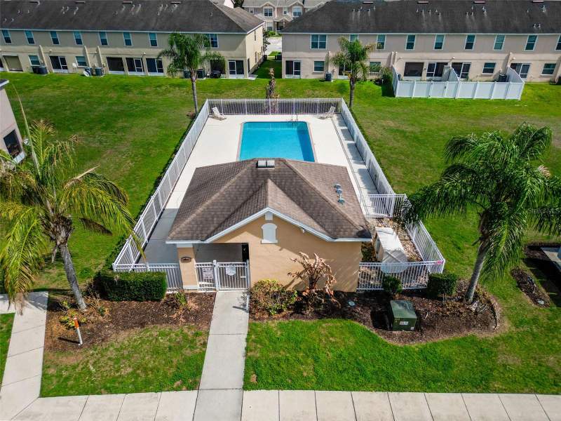 3 bedroom Townhouse at 5101 CHIPOTLE LANE, SANTA FE AT WESTBROOKE, WESLEY CHAPEL — photo 3