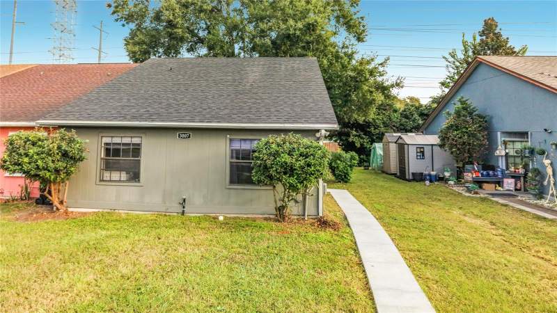 3 bedroom Half Duplex at 3007 Jon Jon Court, Pershing Villas, Orlando — photo 2