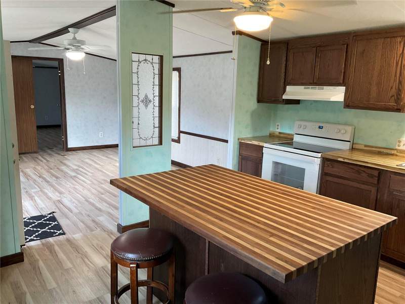 2 bedroom Manufactured Home at 18057 SE 20th Place, Unrecorded Sub, Silver Springs — photo 5