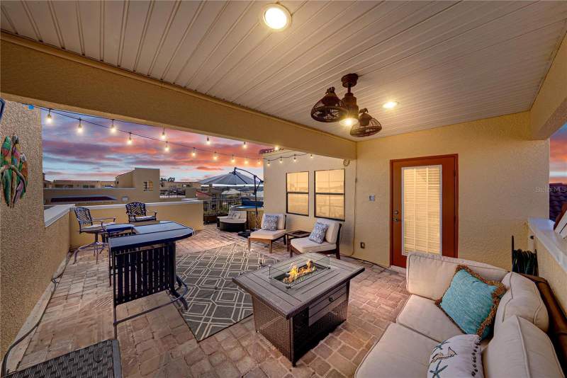 5 bedroom Townhouse at 6411 Mayra Shores Lane, Brisa Del Mar Twnhms, Apollo Beach — photo 3