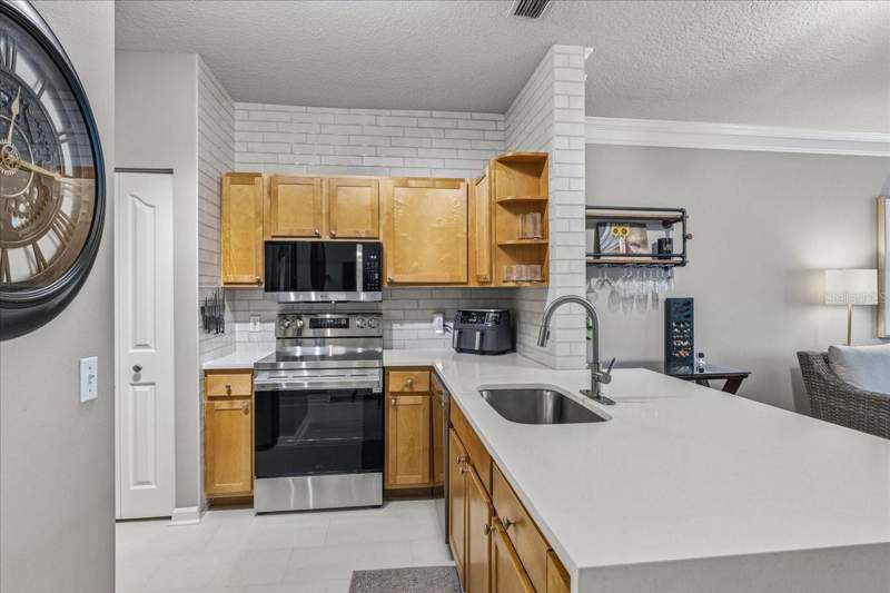 1 bedroom Condominium at 4207 S Dale Mabry Highway #8308, Grand Key A Condo, Tampa — photo 2