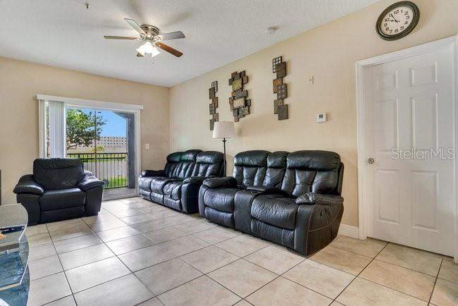 2 bedroom Condominium at 3702 Palm Desert Lane #5414, Orlando Academy Cay Club I, Orlando — photo 3