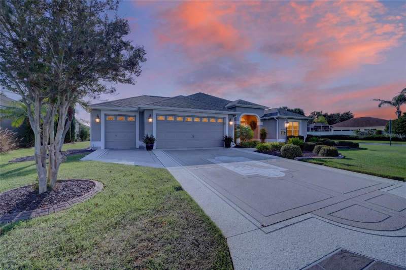 3 bedroom Single Family Residence at 1645 Hollow Branch Way, The Villages, The Villages — photo 2