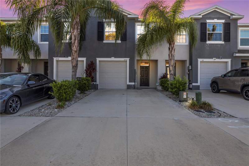3 bedroom Townhouse at 2914 SUNCOAST BLEND DRIVE, SOUTH BRANCH PRESERVE PH 2A &, ODESSA — photo 1