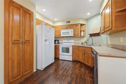 4478 Oak Arbor Circle, Orlando FL - photo 11 of 24