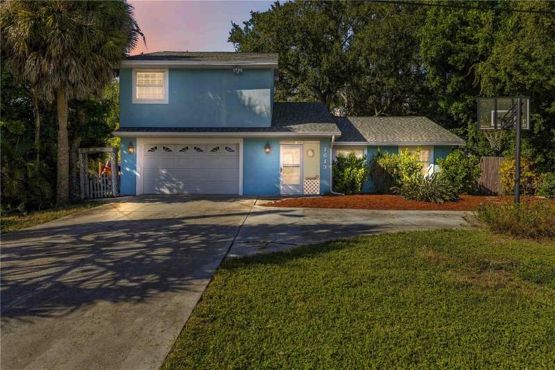 3 bedroom Single Family Residence at 1613 Wharf Road, Tropical Shores, Sarasota — photo 2