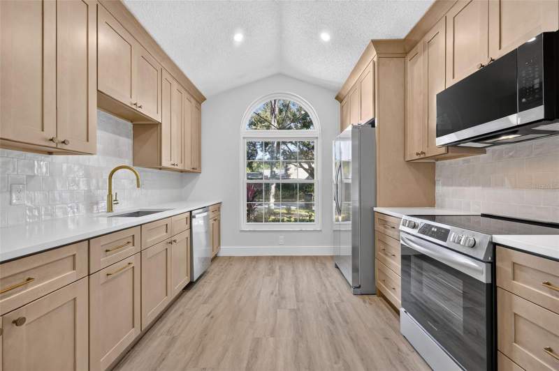 3 bedroom Single Family Residence at 1536 Crosswind Circle, Countrywalk Ph 01, Orlando — photo 3