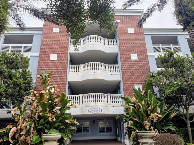 1100 SUNSET VIEW CIRCLE #304 home for sale in Villas at Reunion Square