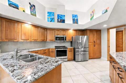 10307 Waters Edge Court, Weeki Wachee FL - photo 14 of 46