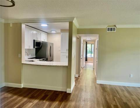 1423 Pine Glen Lane #H2, Tarpon Springs FL - photo 9 of 42