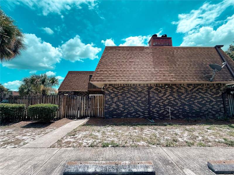 2 bedroom Townhouse at 202 Terrace Court, Terrace The, Sanford — photo 5