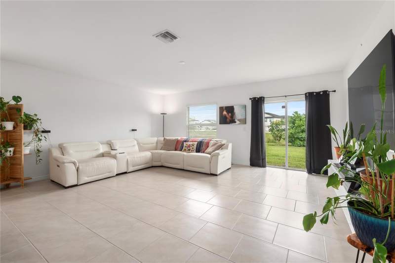 5 bedroom Single Family Residence at 17177 Monte Isola Way, Crane Lndg Ph III, North Fort Myers — photo 3