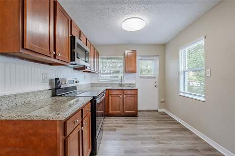 3408 Phillips Street, Tampa FL - photo 7 of 24