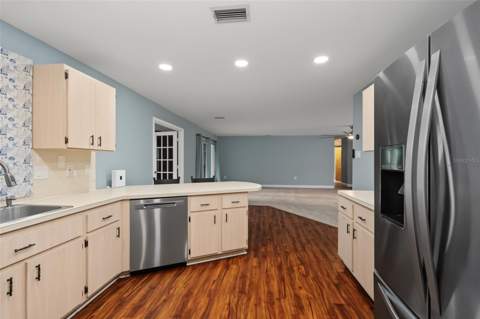 4607 Sawgrass Boulevard, New Port Richey FL - photo 21 of 64
