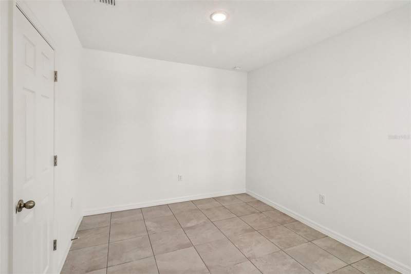 4 bedroom Single Family Residence at 1113 Majesty Palm Circle, Beresford Woods Ph 2, Deland — photo 3