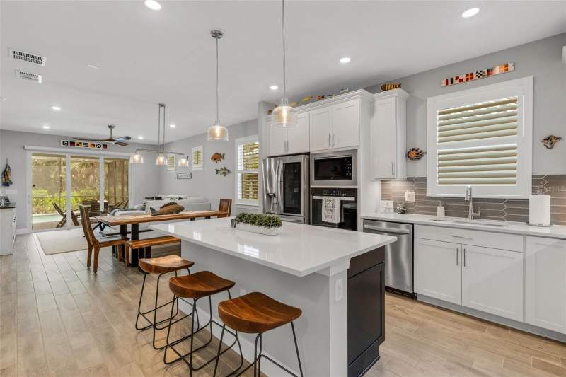 2 bedroom Single Family Residence at 10374 Abaco Falls Drive, Beachwalk By Manasota Key Ph, Englewood — photo 5