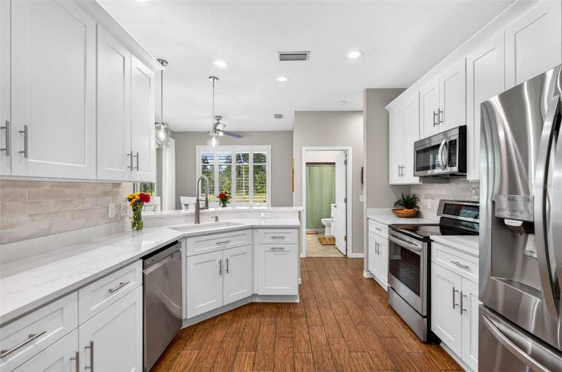 3 bedroom Single Family Residence at 3825 Salida Delsol Drive, Ventana North Ph 1, Ruskin — photo 5