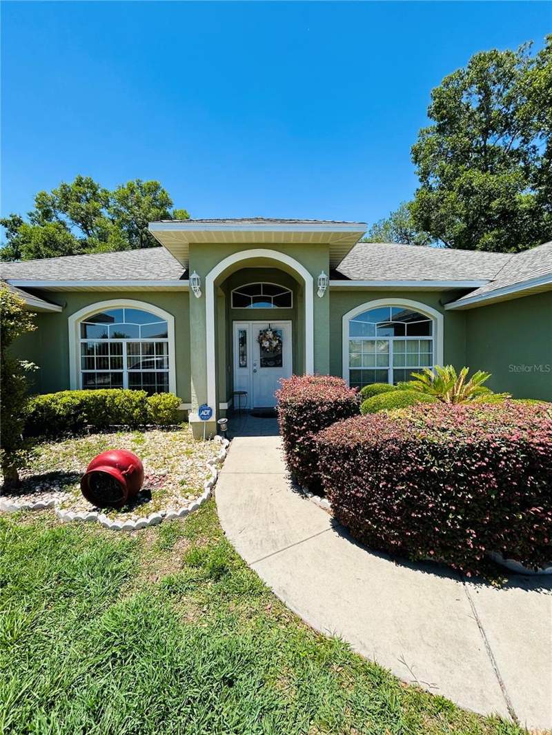 3 bedroom Single Family Residence at 13620 SW 48th Court, Marion Oaks Un 01, Ocala — photo 3