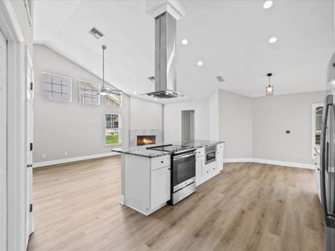1302 Henry Avenue, Spring Hill FL - photo 13 of 63