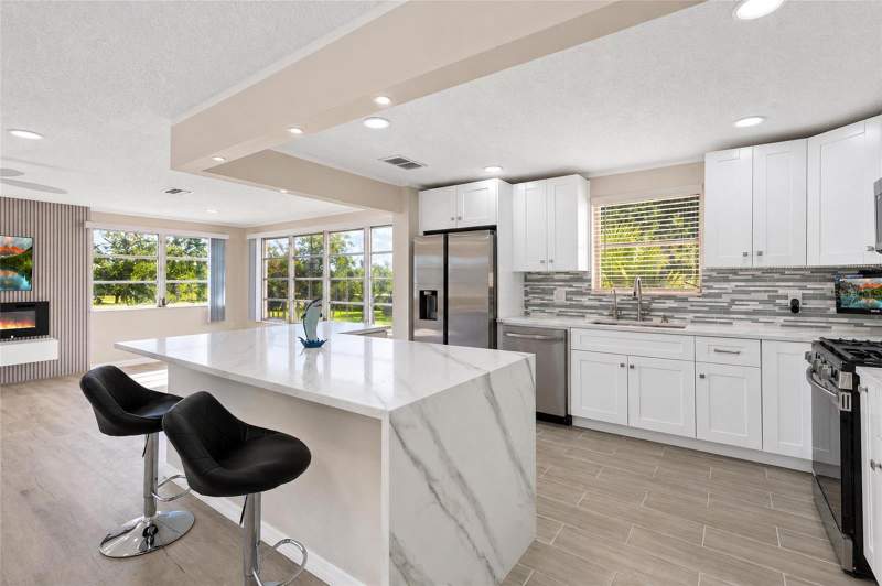 2 bedroom Condominium at 5623 80th Street #316, Five Towns Of St Pete, St Petersburg — photo 2