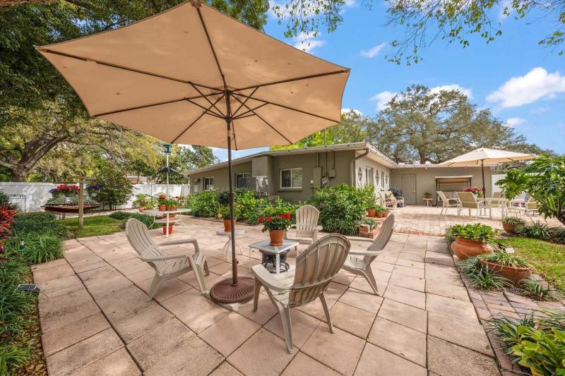 3 bedroom Single Family Residence at 1718 Meredith Lane, Wedgwood Sub, Belleair — photo 2