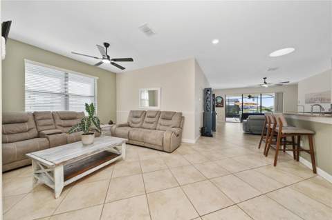 4303 Summer Breeze Way, Kissimmee FL - photo 8 of 44