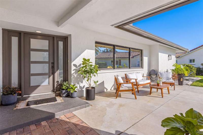 4 bedroom Single Family Residence at 3620 Pembrook Dr, Village Green Club Estates, Sarasota — photo 4