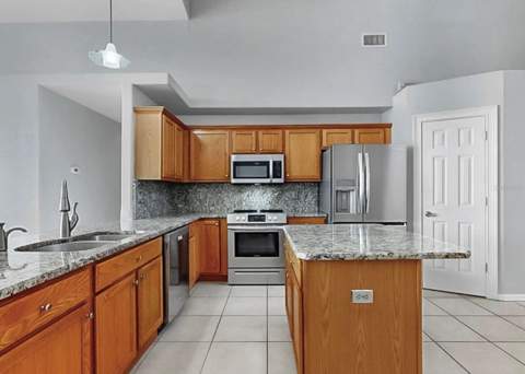 220 Rosana Drive, Brandon FL - photo 15 of 26