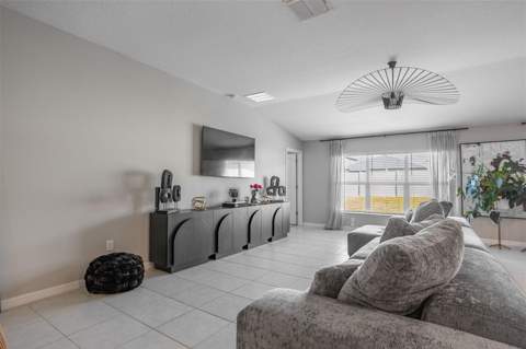 15415 Miller Creek Drive, Sun City Center FL - photo 17 of 42