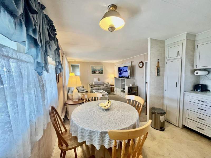 2 bedroom Mobile Home at 130 Melody Lane, Tarpon Shores Mobile Home Village Unrec, Tarpon Springs — photo 2