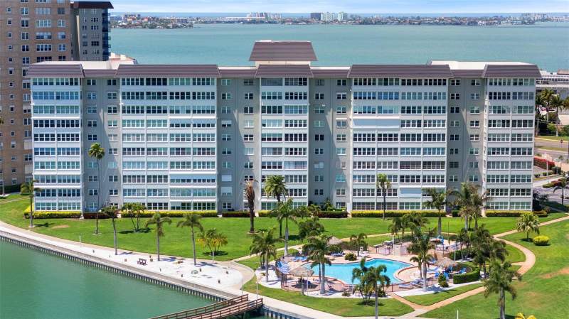 1 bedroom Condominium at 5130 Brittany Drive #505, Bayway Isles Point Brittany Three, St Petersburg — photo 4