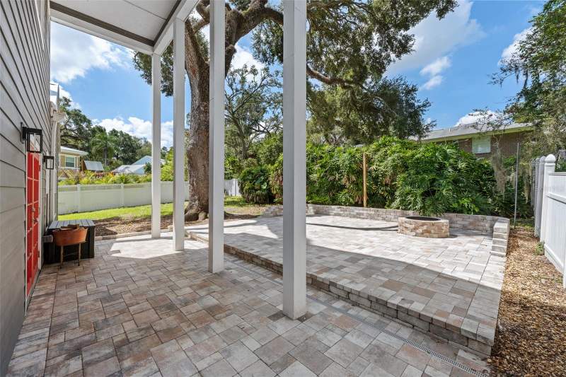 3 bedroom Single Family Residence at 1513 E Park Circle, Riverbend Manor, Tampa — photo 5