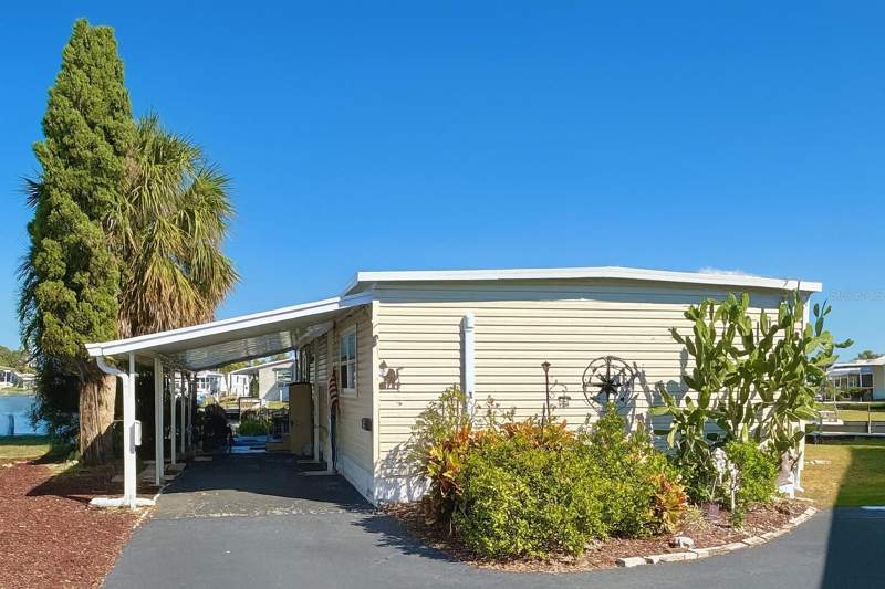 2 bedroom Mobile Home at 144 Americana Court #218, Mobel Americana Mobile Home Park Unrec, St Petersburg — photo 2